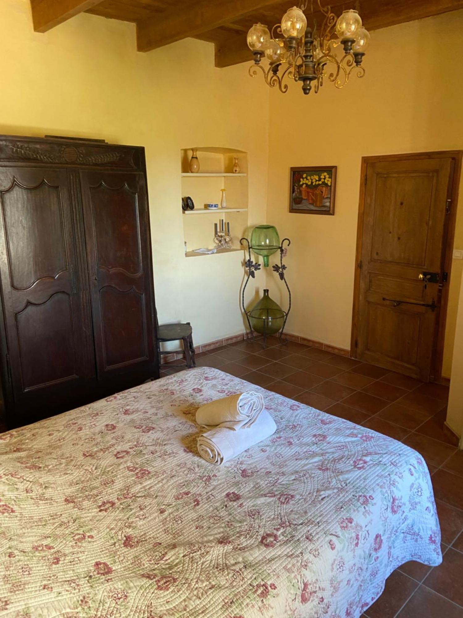 Bourg-Saint-Andéol Domaine De Cousignac B&B 외부 사진